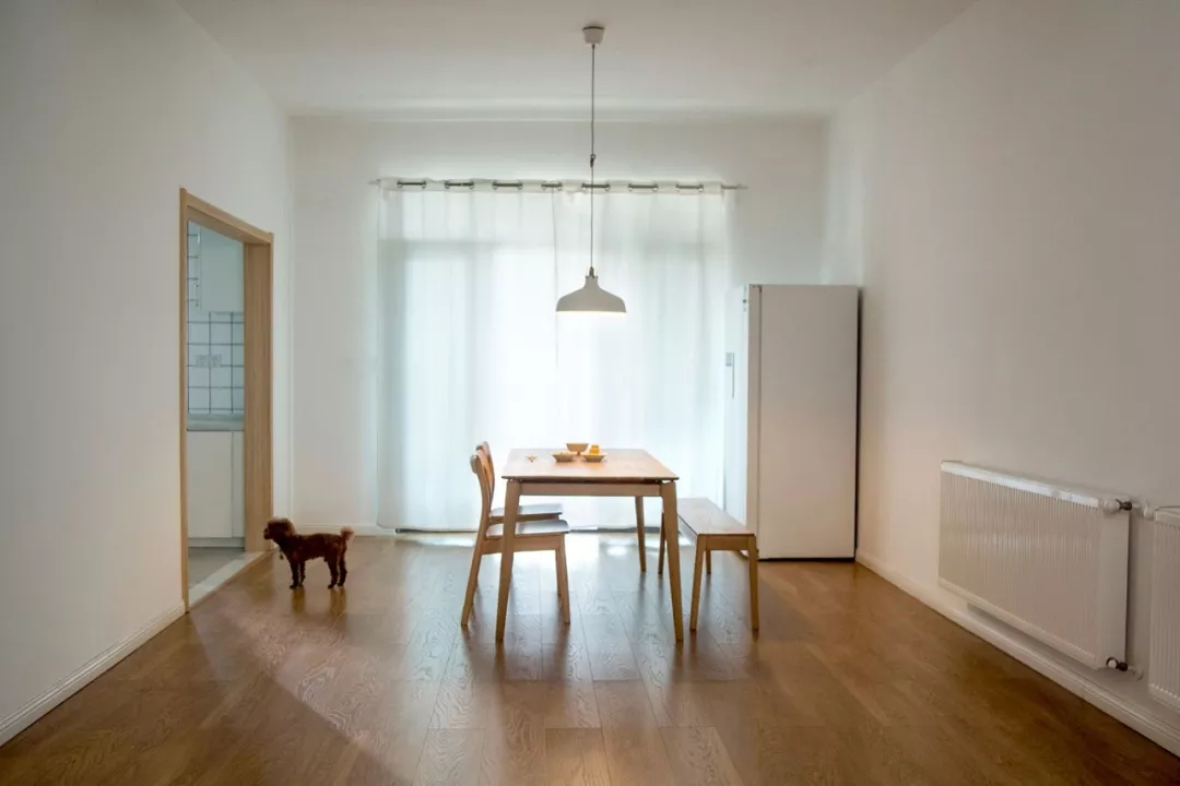 90后女生断舍离上瘾247㎡的家只有9件家具