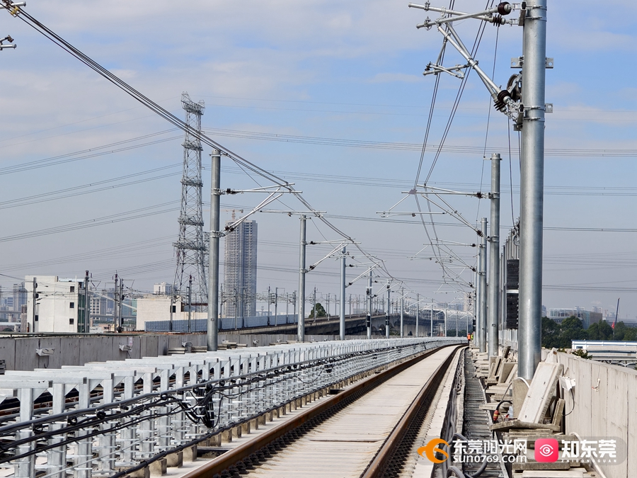 东莞市轨道交通1号线一期工程全线轨道贯通_东莞阳光网